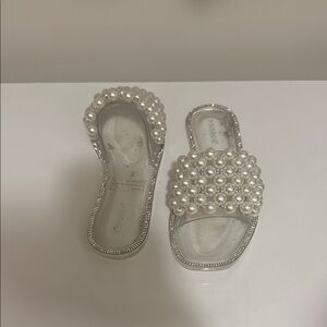 Pearl clear sandals